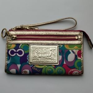 Coach Poppy Wristlet/Wallet